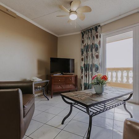 La Quinta Beach Resort Палм Бийч Екстериор снимка