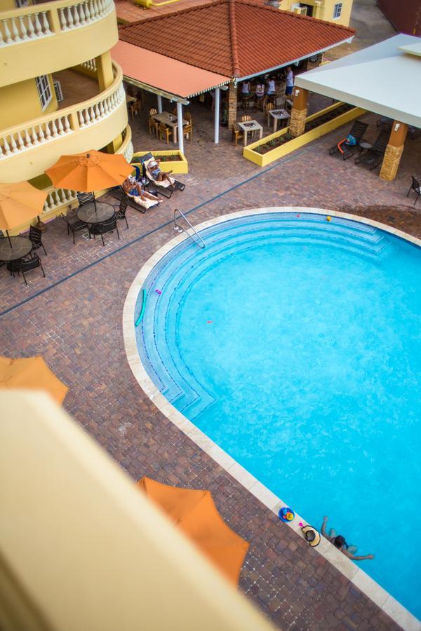La Quinta Beach Resort Палм Бийч Екстериор снимка